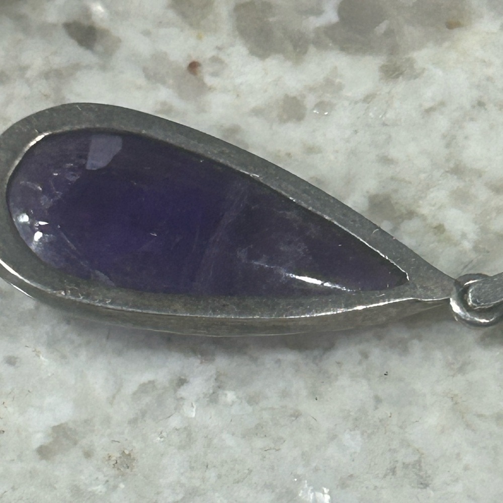 Very Unique Vintage Amethyst Dangle Earrings - Picture 12 of 14